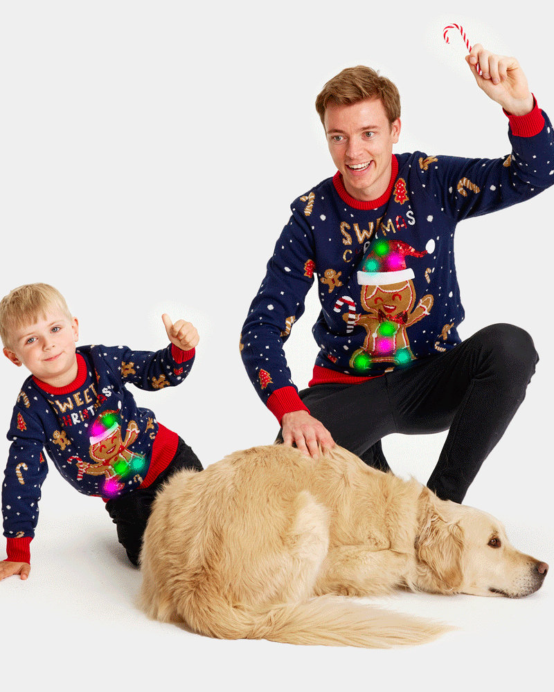 Maglione Natalizio per Bambini famiglia con Luci LED Uomo Blu Ginger Cookie