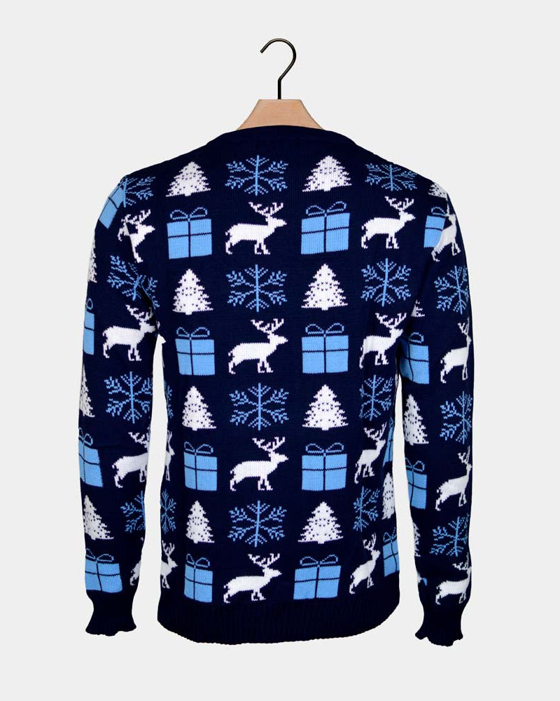 Maglione Natalizio Blu con Renne, Regali e Pini