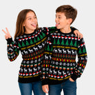 Maglione Natalizio per Bambini Nero con Alberi, Renne e Regali
