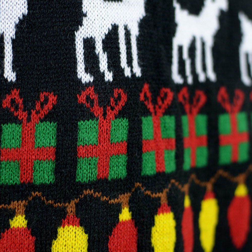 Maglione Natalizio Nero Alberi, Renne e Regali
