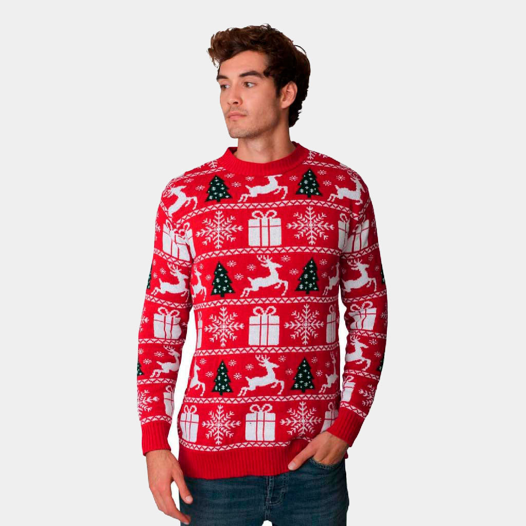 Maglione Natalizio uomo Rosso con Renne, Alberi e Regali di Natale
